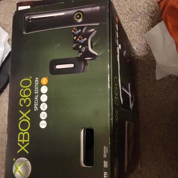 Special Edition Tom Clancy Splinter Cell Xbox with Riot Squad Gaming Accessories - Picture 3 of 9